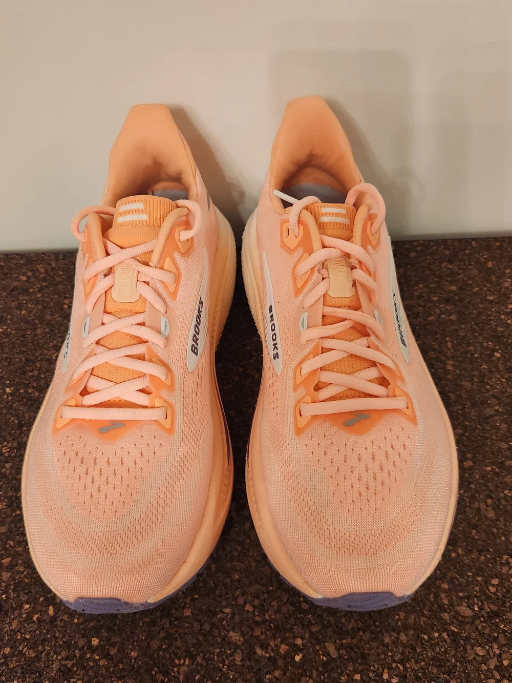 Brooks Ghost 18 Running Shoes Womens Size 9